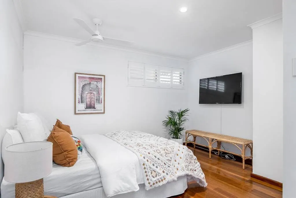 Burleigh Beachfront Beauty 2 Bed Parking Wifi Χρυσή Ακτή